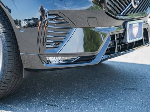 New 2027 Volvo XC60 B5 Plus AWD/4WD image 15