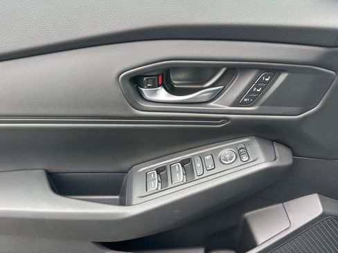 Used 2025 Honda Accord EX-L image 10