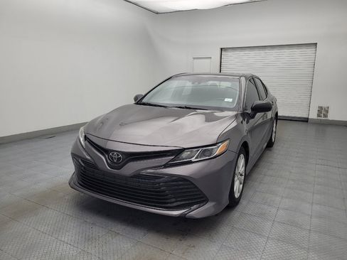 Used 2018 Toyota Camry LE image 15