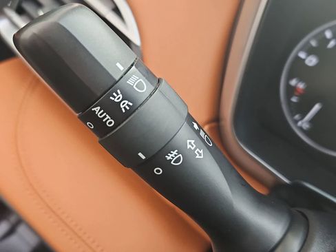 Used 2022 Subaru Legacy Touring XT image 27