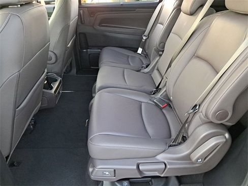 Certified 2024 Honda Odyssey EX-L image 11