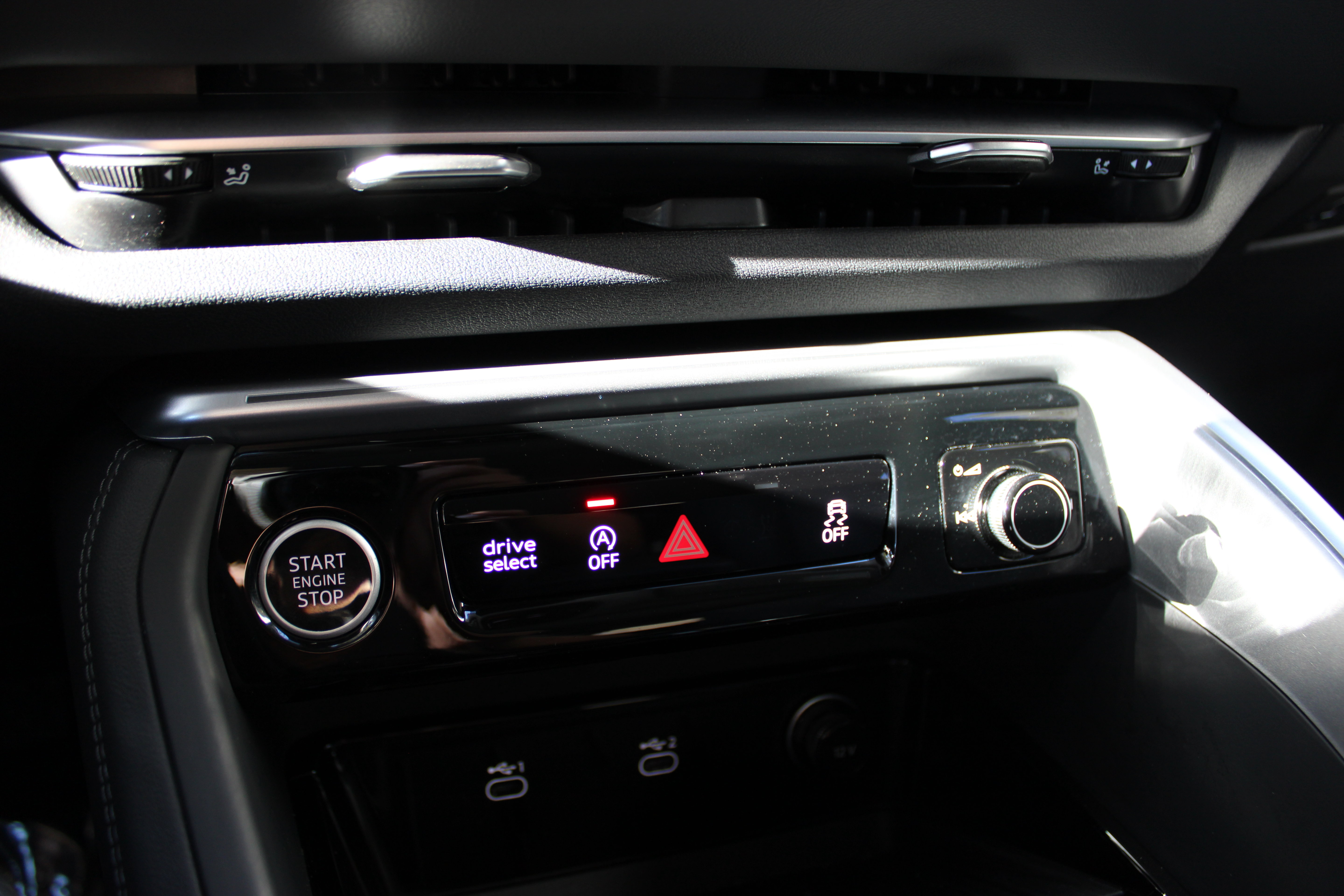 Certified 2025 Audi Q5 Premium w/ Premium Plus AWD/4WD image 19