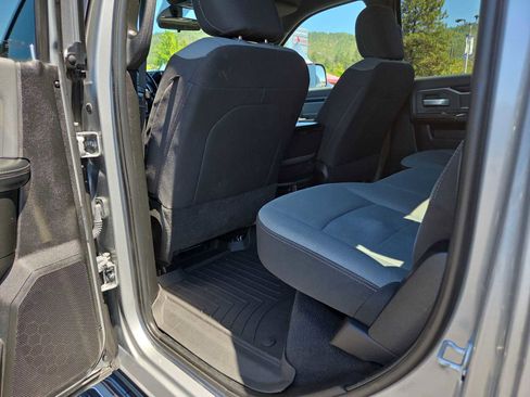 Used 2022 RAM 2500 Big Horn AWD/4WD image 20