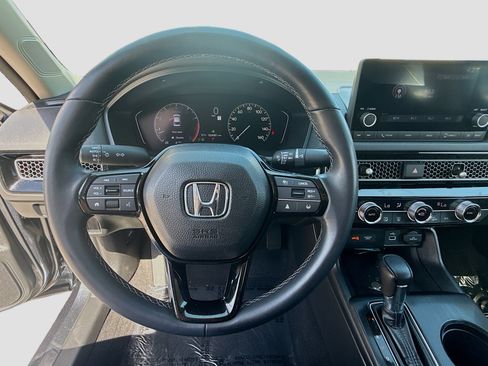 Certified 2023 Honda Civic EX image 10