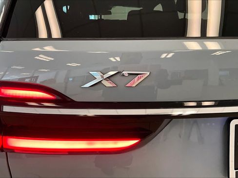 Used 2023 BMW X7 xDrive40i w/ M Sport Package AWD/4WD image 30