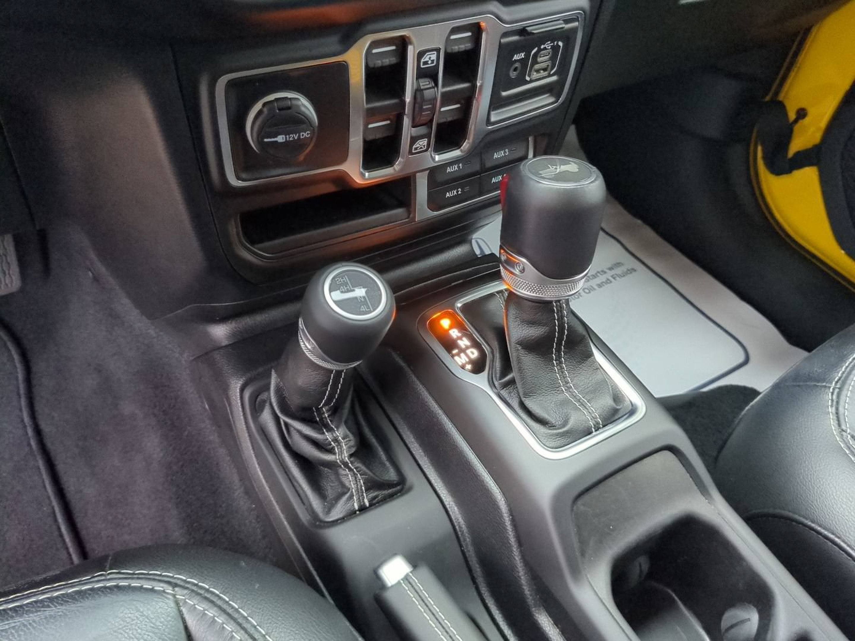 Used 2021 Jeep Wrangler Unlimited Sahara w/ LED Lighting Group AWD/4WD image 16