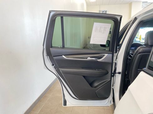 Used 2023 Cadillac XT6 Sport w/ LPO, ONYX Package AWD/4WD image 10