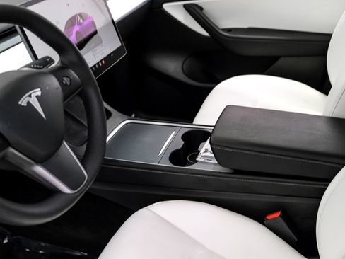 Used 2022 Tesla Model Y Performance AWD/4WD image 20