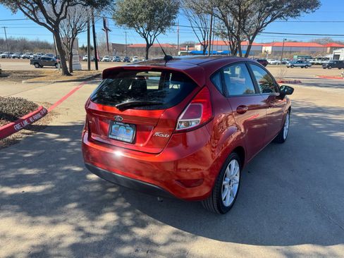 Used 2019 Ford Fiesta SE w/ Equipment Group 201A image 6