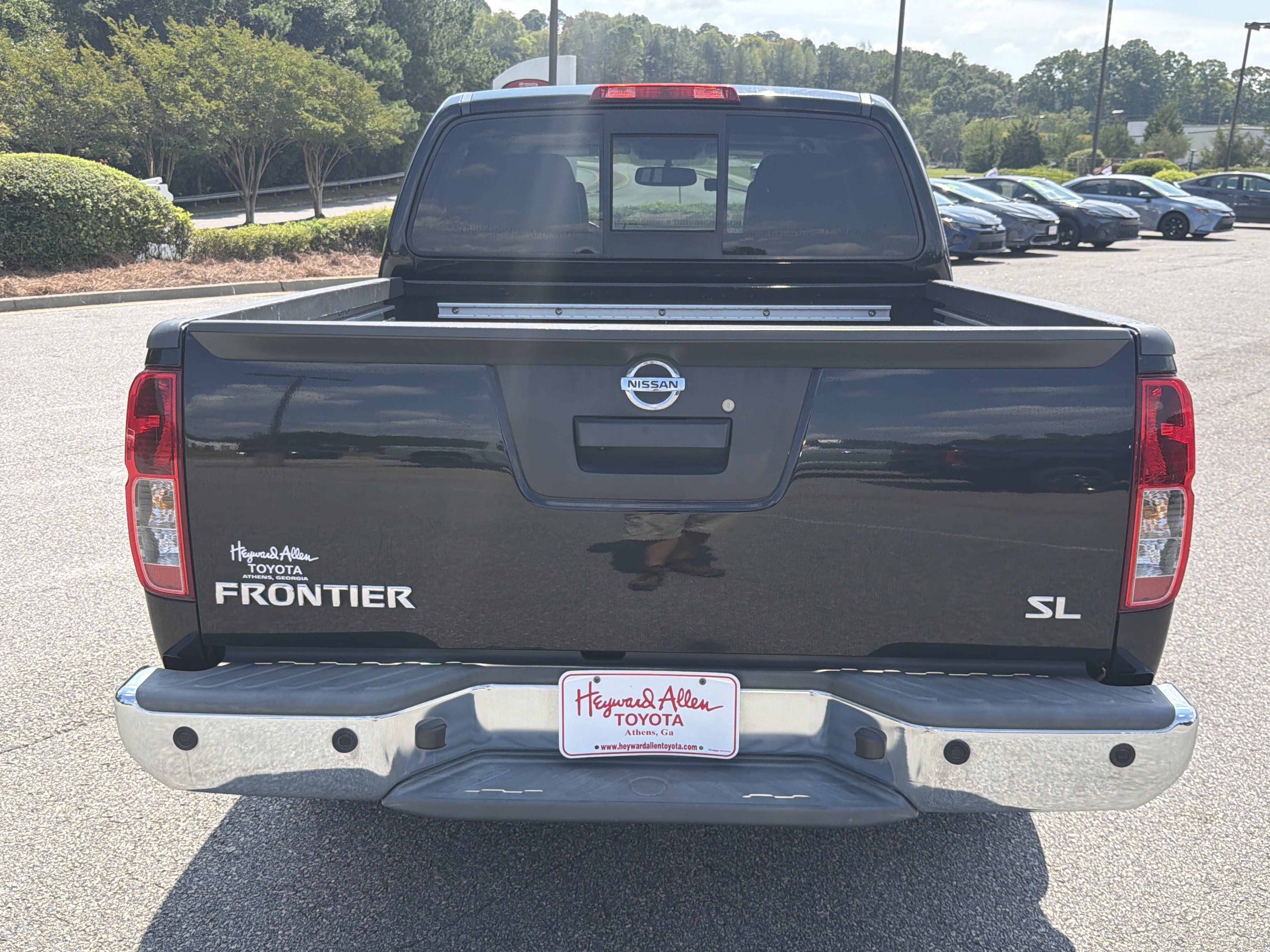 Used 2019 Nissan Frontier SL RWD image 15