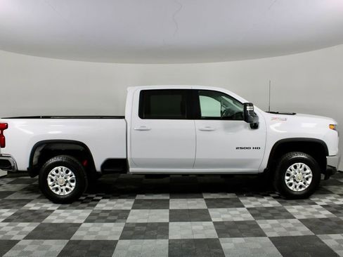 Used 2023 Chevrolet Silverado 2500 LT image 9