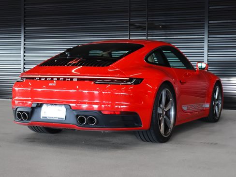 Used 2024 Porsche 911 Carrera S w/ Premium Package image 10