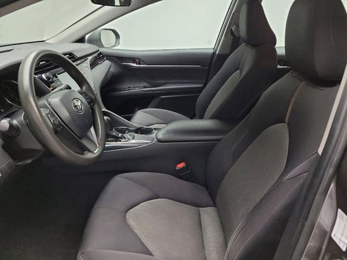 Used 2019 Toyota Camry LE FWD image 17