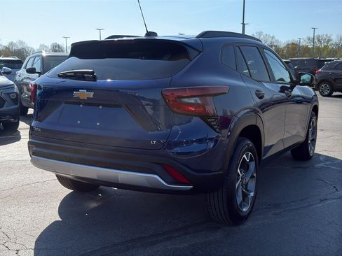 Certified 2024 Chevrolet Trax LT w/ Driver Confidence Package FWD image 5