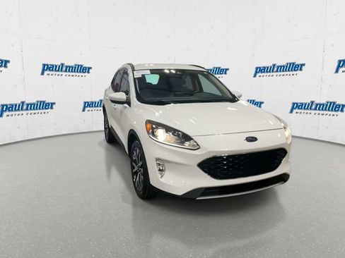 Certified 2020 Ford Escape SEL AWD/4WD image 3
