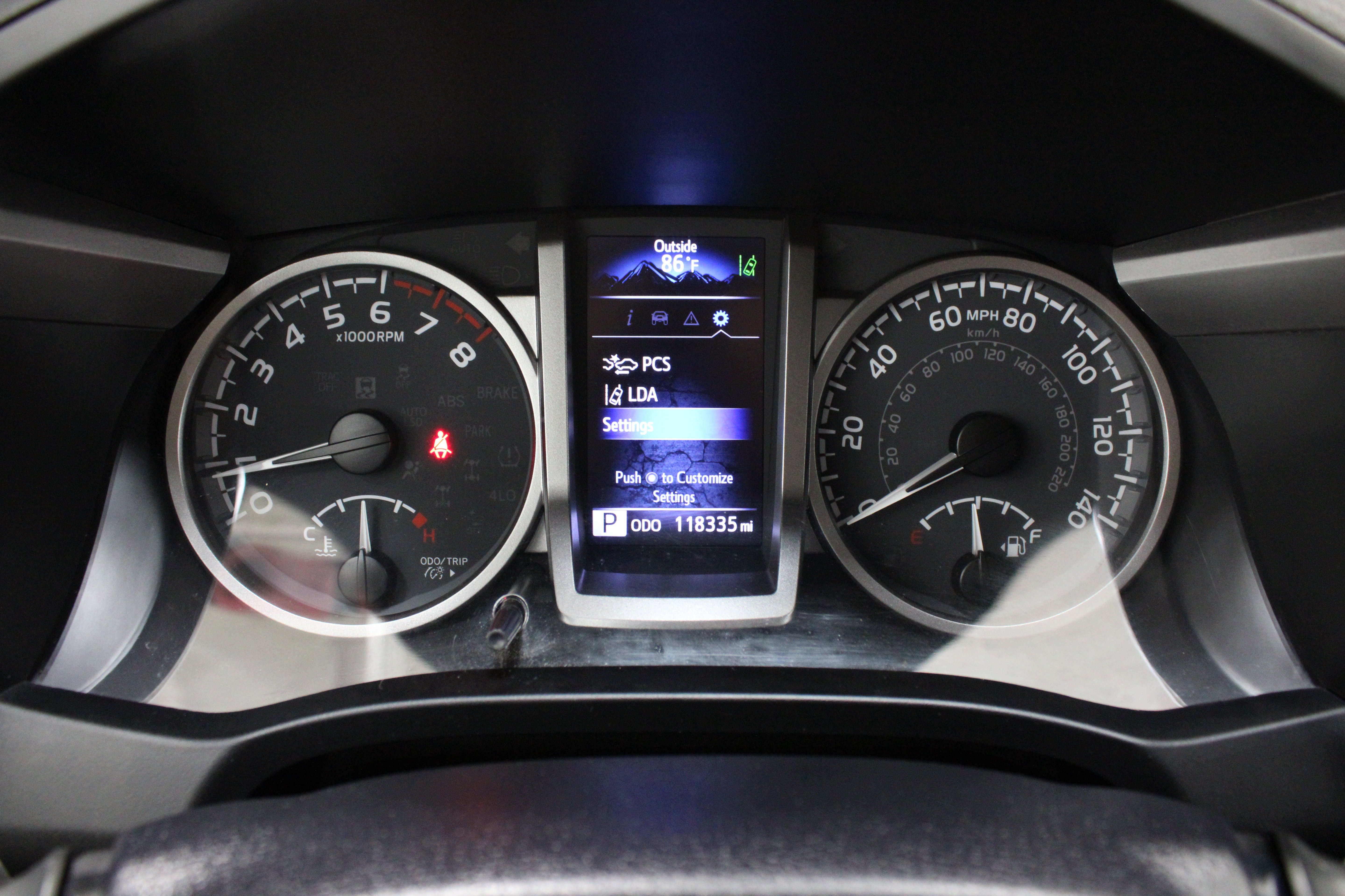 Used 2021 Toyota Tacoma SR5 AWD/4WD image 36