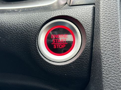 Certified 2018 Honda Civic EX-L image 32