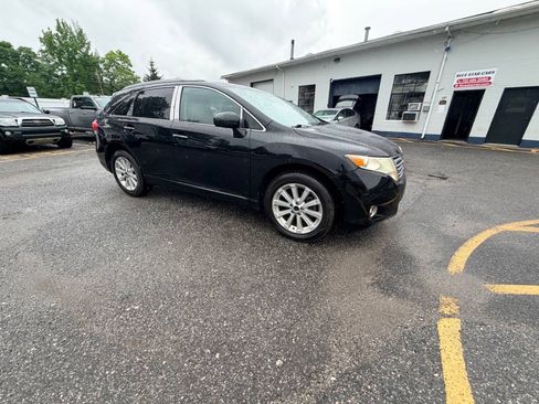Used 2010 Toyota Venza AWD w/ Convenience Pkg image 19