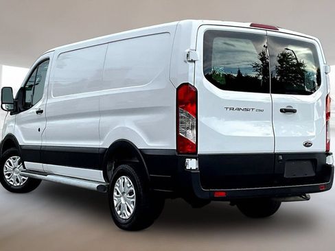 Used 2025 Ford Transit 250 Low Roof w/ Exterior Upgrade Package RWD image 4