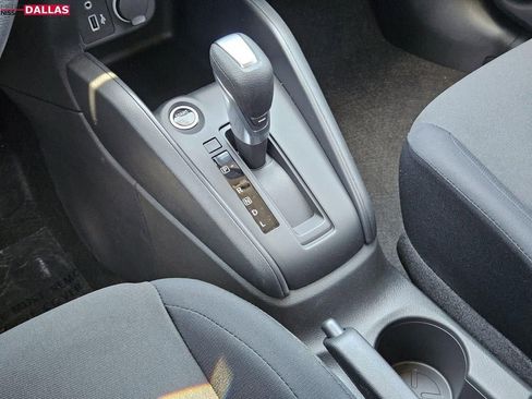 New 2025 Nissan Kicks Play S image 16