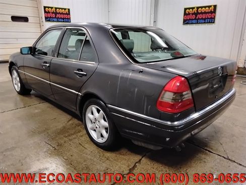 Used 1995 Mercedes-Benz C 220 Sedan image 6