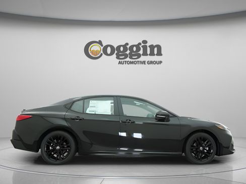 New 2026 Toyota Camry SE image 19