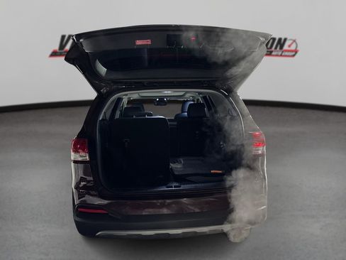 Used 2018 Kia Sorento EX w/ EX Advanced Touring Package image 11