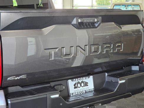 Used 2025 Toyota Tundra SR5 w/ SR5 Convenience Package AWD/4WD image 12