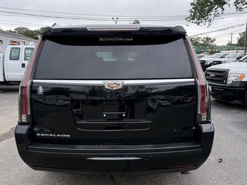 Used 2016 Cadillac Escalade ESV Luxury AWD/4WD image 7