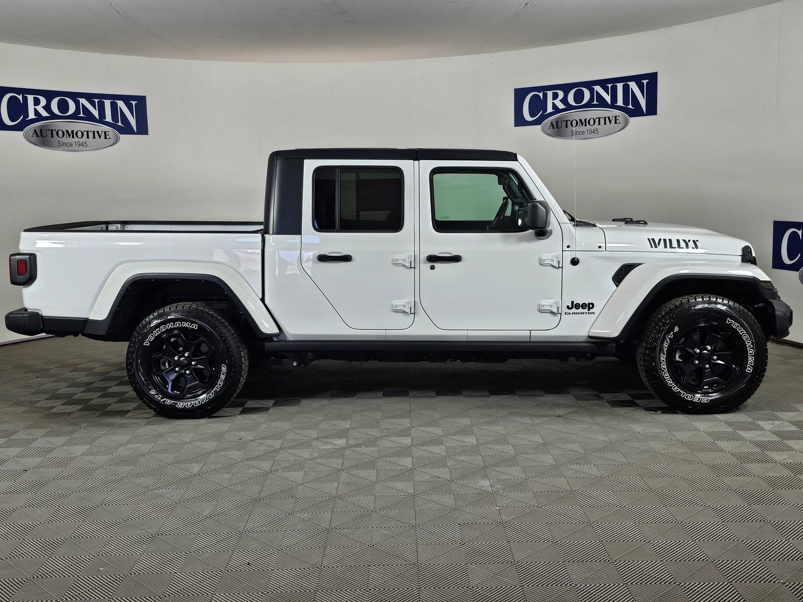 Used 2021 Jeep Gladiator Overland AWD/4WD image 30