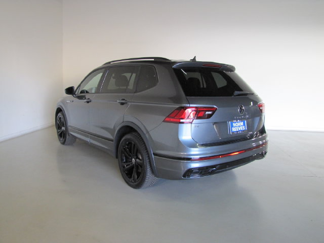 Used 2023 Volkswagen Tiguan SE R-Line FWD image 44