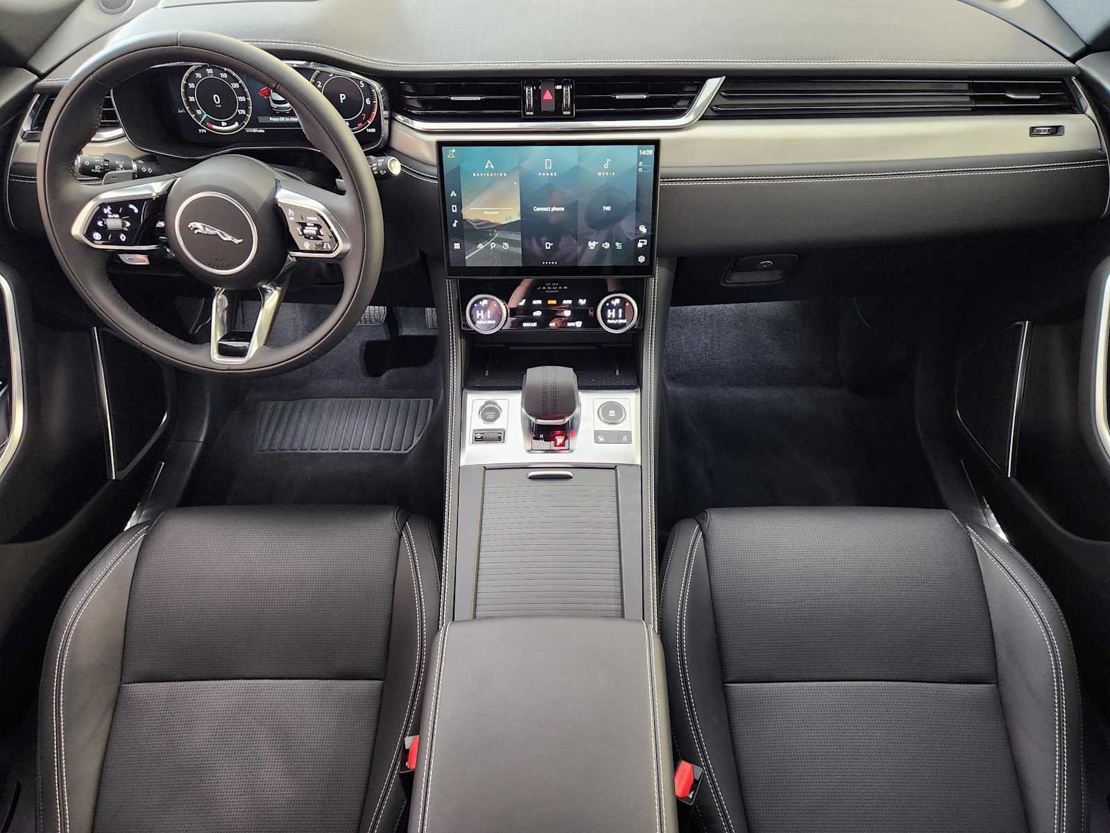 New 2026 Jaguar F-PACE R-Dynamic S AWD/4WD image 4