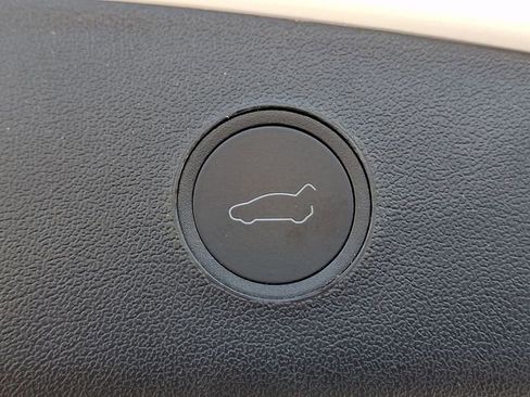 Used 2023 Tesla Model 3 Standard Range RWD image 30
