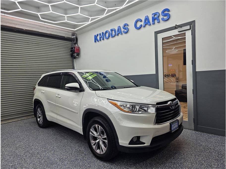 Used 2014 Toyota Highlander XLE AWD/4WD image 7