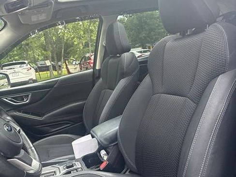 Used 2021 Subaru Forester Premium AWD/4WD image 7