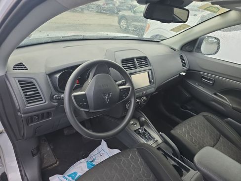 Used 2024 Mitsubishi Outlander Sport LE AWD/4WD image 10