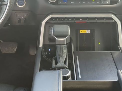 Used 2024 Toyota Tundra Platinum image 19