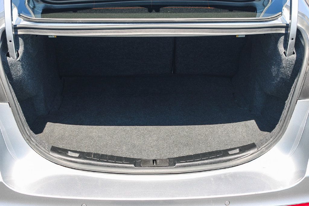 Certified 2020 Ford Fusion Titanium FWD image 28