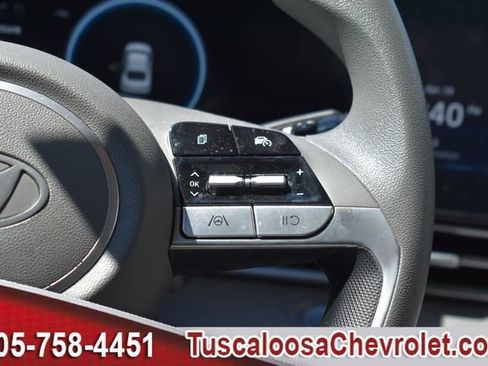 Used 2024 Hyundai Elantra SEL FWD image 26