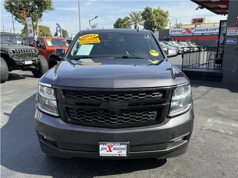 Used 2017 Chevrolet Suburban LT image 8