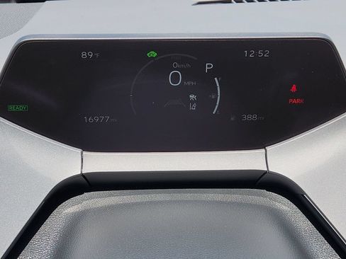 Used 2025 Toyota Prius Limited w/ Limited Premium Package FWD image 18