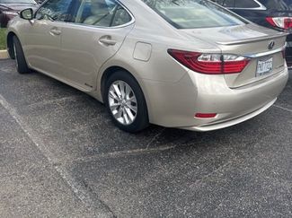Used 2015 Lexus ES 300h w/ Navigation System Package video 2