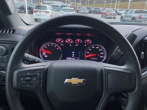 Certified 2025 Chevrolet Silverado 1500 Custom image 17