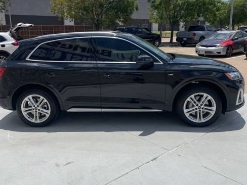 Used 2024 Audi Q5 e Premium Plus AWD/4WD image 5