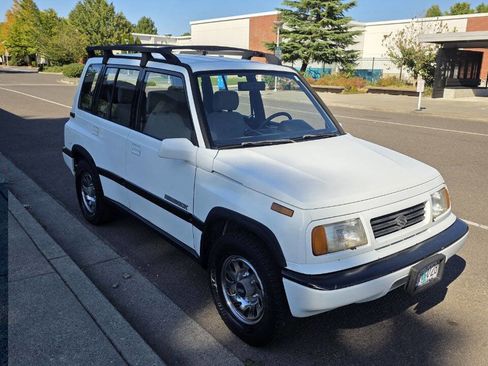 Used 1992 Suzuki Sidekick JLX image 3