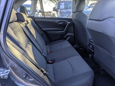 Used 2021 Toyota RAV4 XLE image 29