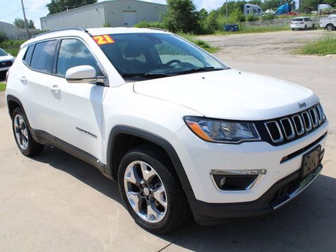 Used 2021 Jeep Compass Limited AWD/4WD image 4
