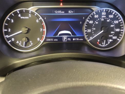 Used 2025 Nissan Sentra SV FWD image 23