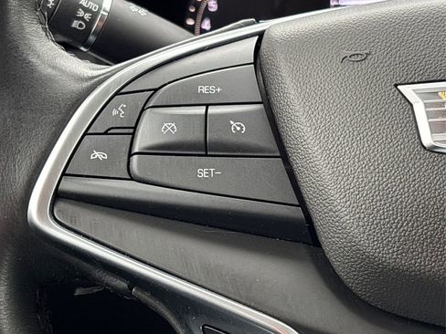 Used 2017 Cadillac XT5 Luxury w/ Driver Awareness Package image 33