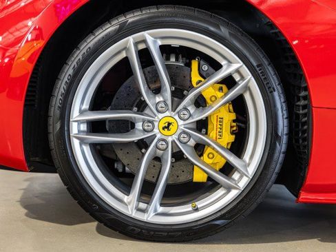 Used 2016 Ferrari 488 GTB RWD image 22